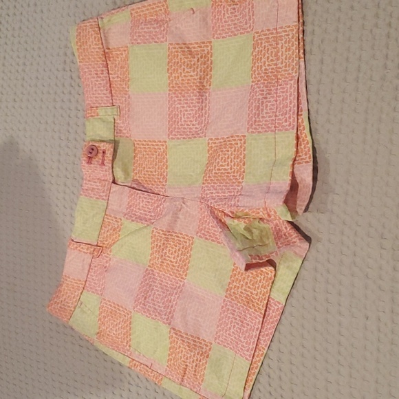 Vineyard Vines whales patchwork shorts 8 - Picture 1 of 6